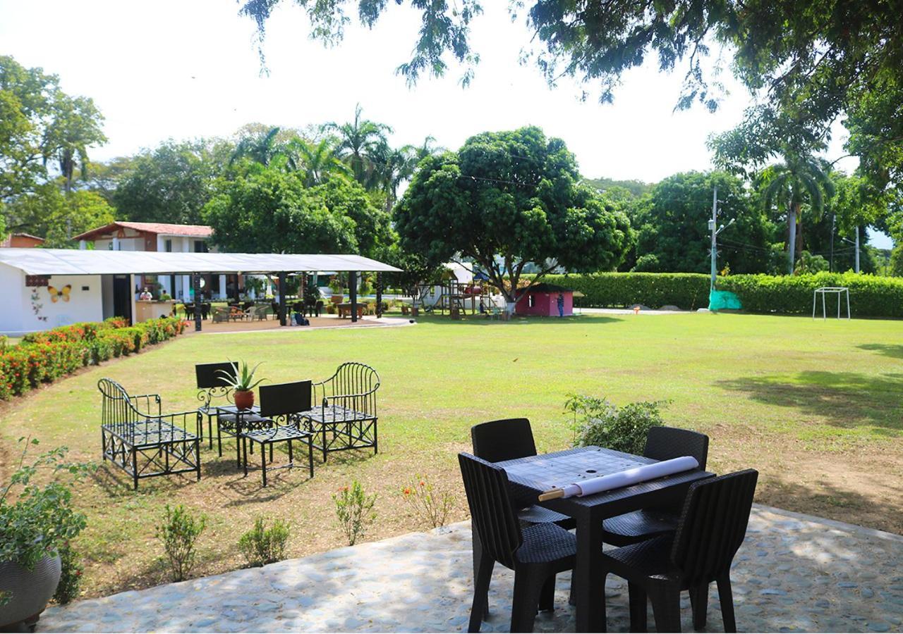 Stay Finca Hotel Santa Fe Santa Fe de Antioquia Exterior photo